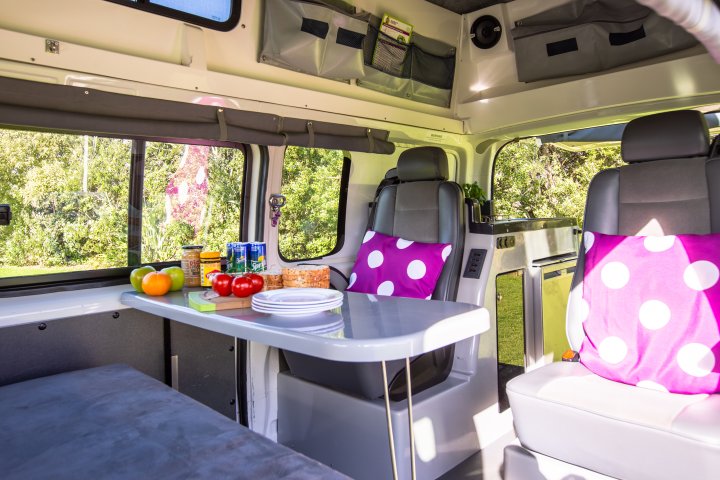 Chill'd Sunseeker van JUCY Chill'd Sunseeker van JUCY