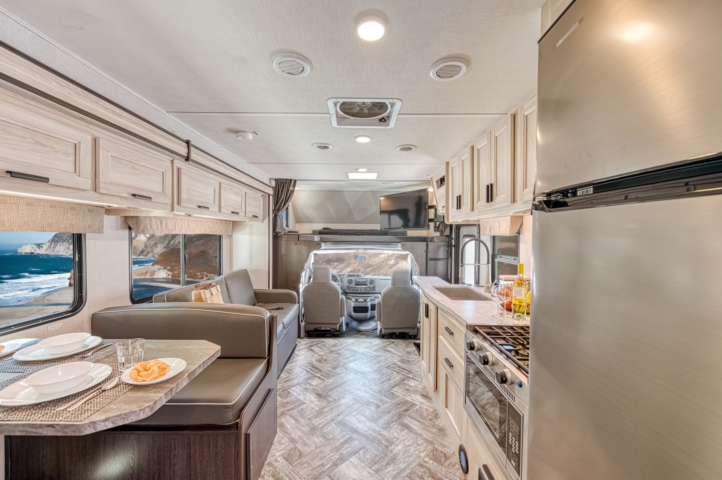 Campertype C2931 van Road Bear RV Camper.nl