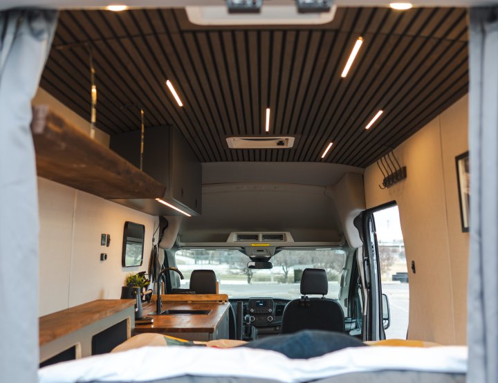 2 Seater Deluxe Campervan van Karma Campervans 2 Seater Deluxe Campervan van Karma Campervans