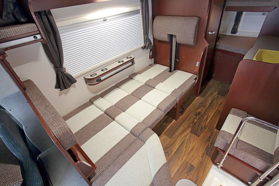 C-16 van El Monte RV C-16 van El Monte RV